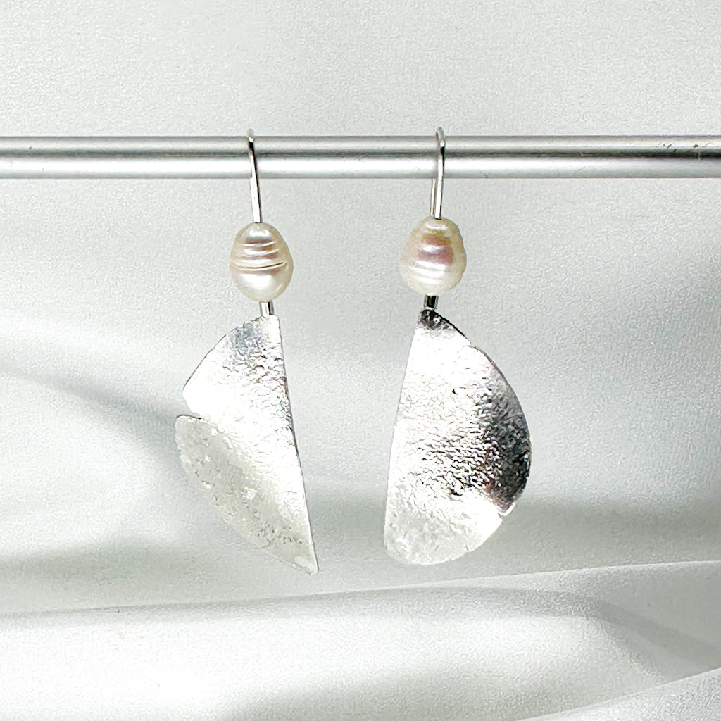 long dangly silver earrings with fresh water pearl