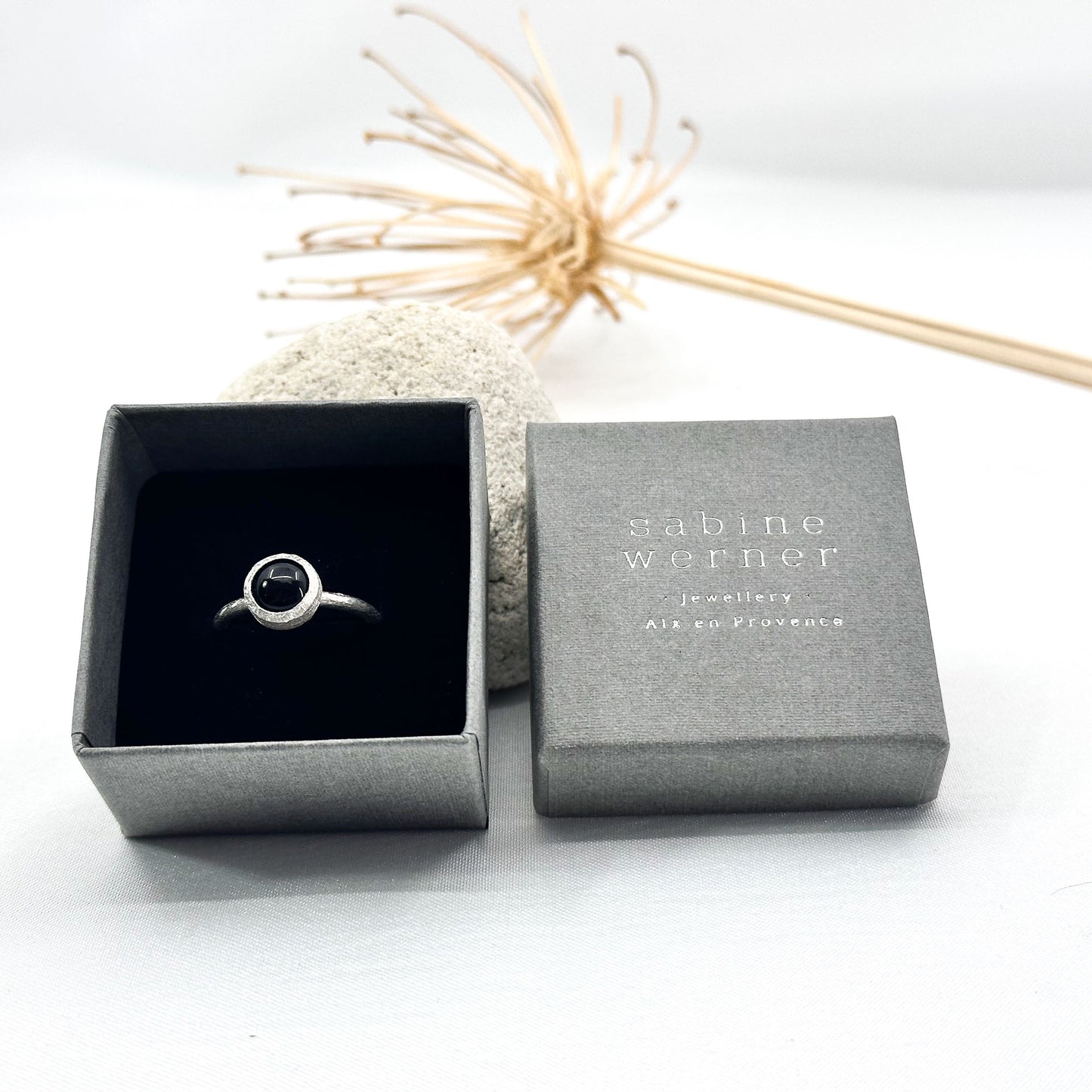 simple silver ring with 8mm round onyx