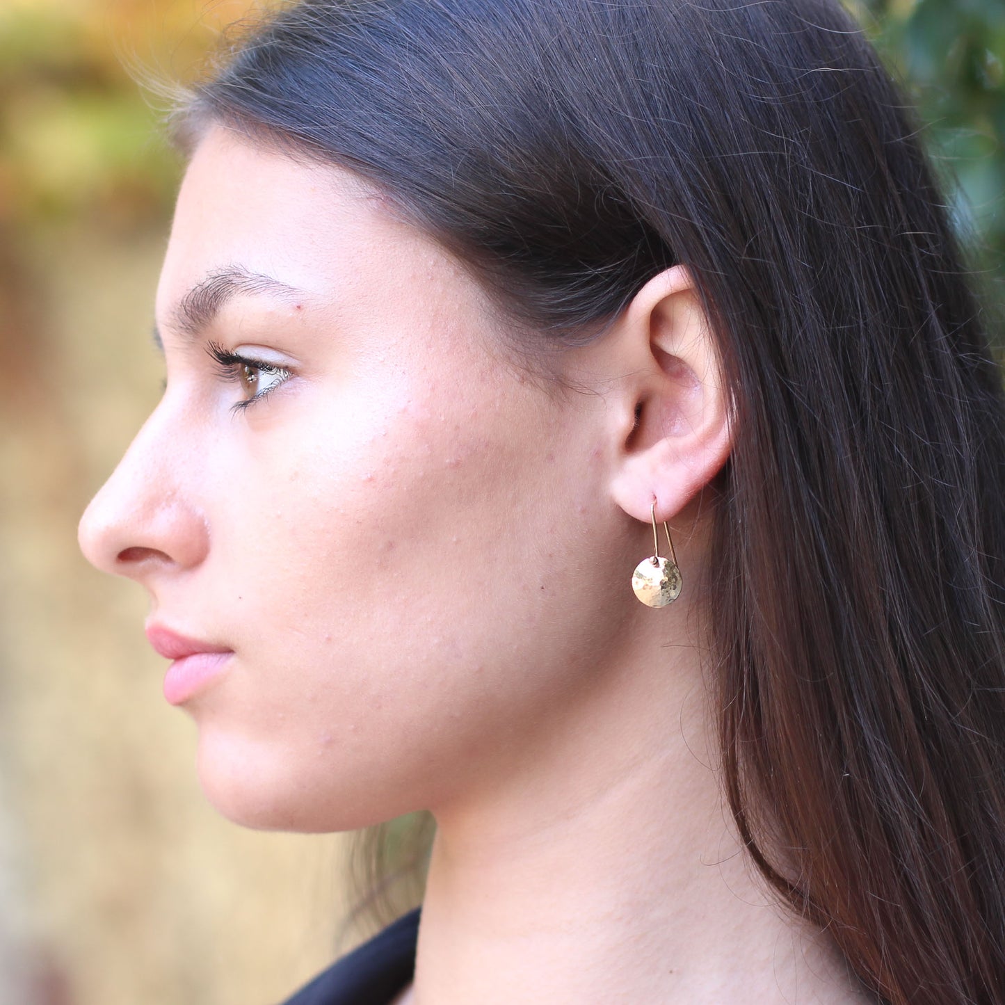 golden dangling disc earrings • 14ct gold plated