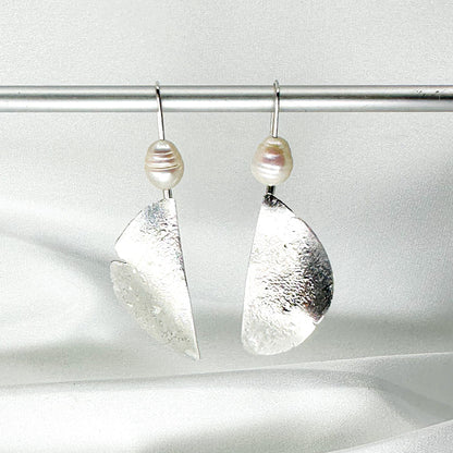 long dangly silver earrings with fresh water pearl