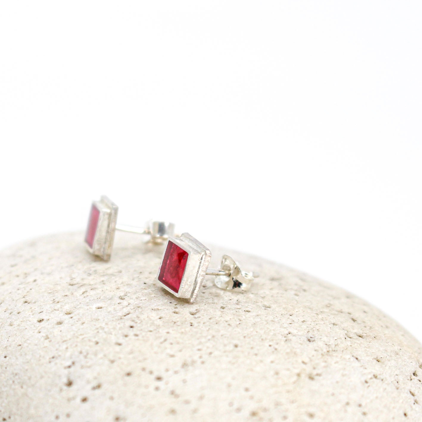 small red square silver studs • handmade in France
