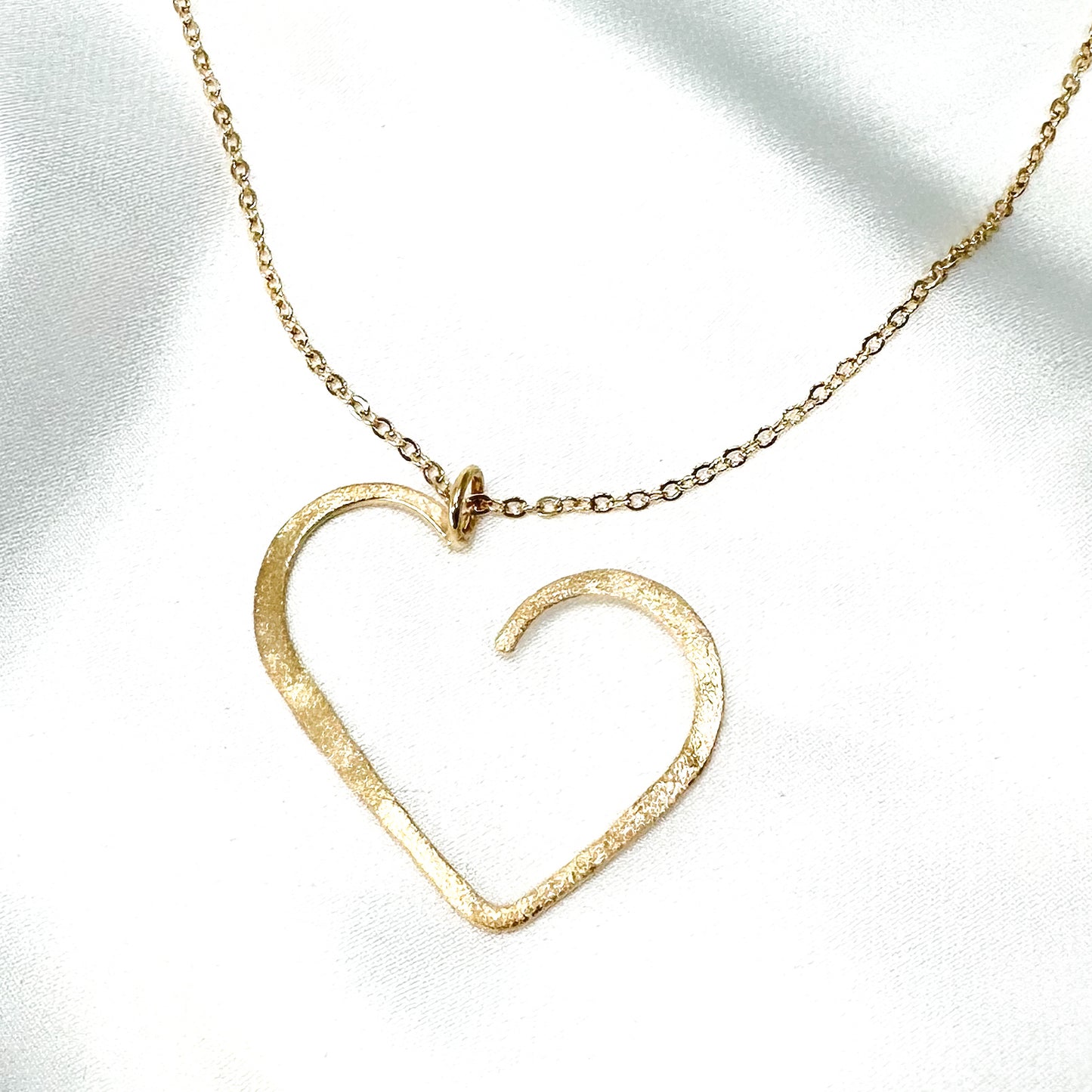 gold plated minimalist heart necklace