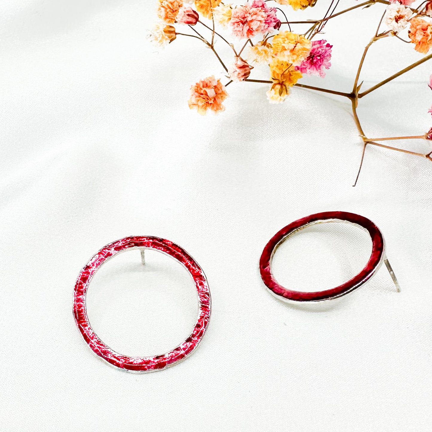 dark pink red circle stud earrings