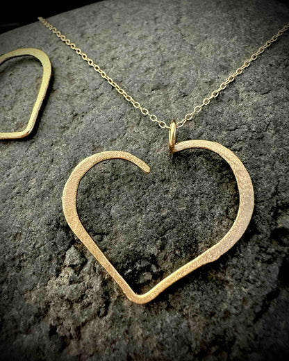 Gold-plated open heart pendant necklace in 925 sterling silver, minimalist handmade jewellery