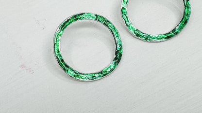 emerald green circle stud earrings