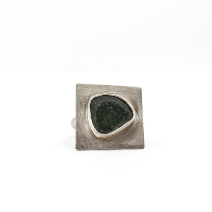 green statement ring in 925 sterling silver set with green sea glass from the French Riviera