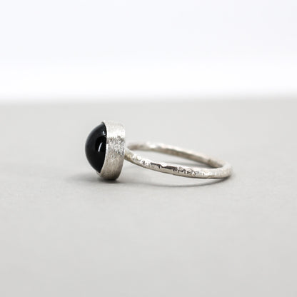black onyx silver ring with textured round 925 eco sterling silver band • 10 mm onyx